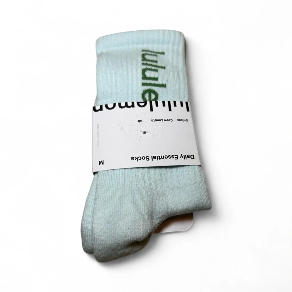 Stanley 40 oz + Lululemon Socks & Keychain Gift Bundle | Sage‎ | NWT